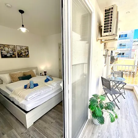 Spacious 3br With Balcony In