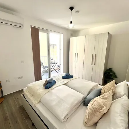 شقة Spacious 3br With Balcony In